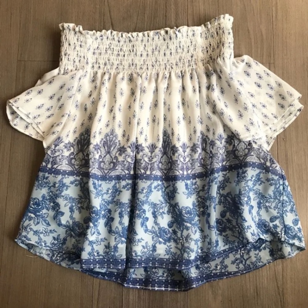 Blue flowy crop top